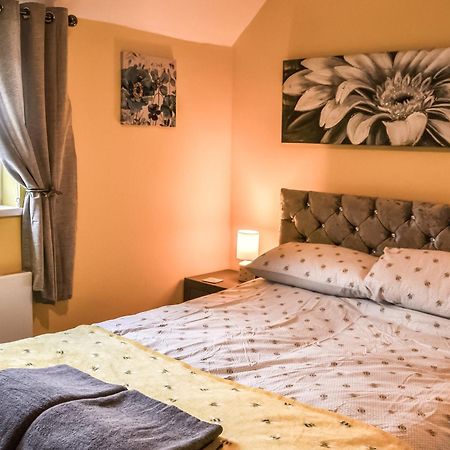 Вілла The Beehive Miningsby Екстер'єр фото